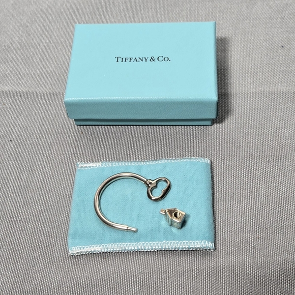 Tiffany & Co. My Sweet Home House Keyring Sterling Silver 925 w/Box & Pouch - Picture 7 of 11